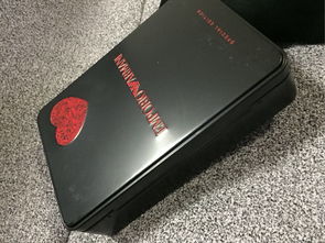 现货Armani阿玛尼 黑色金属材质凸起Logo 礼盒盒子